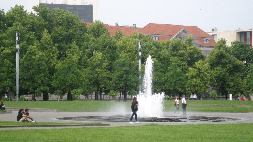 Springbrunnen im Lustgarten Springbrunnen im Lustgarten